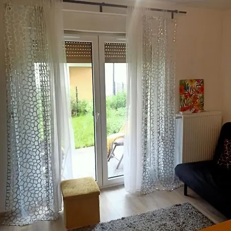 Apartament Przytulne - 2 Pokoje,parking,blisko Centrum-6km,tramwaj, Nflix, Park, Spokój, Wrocław
